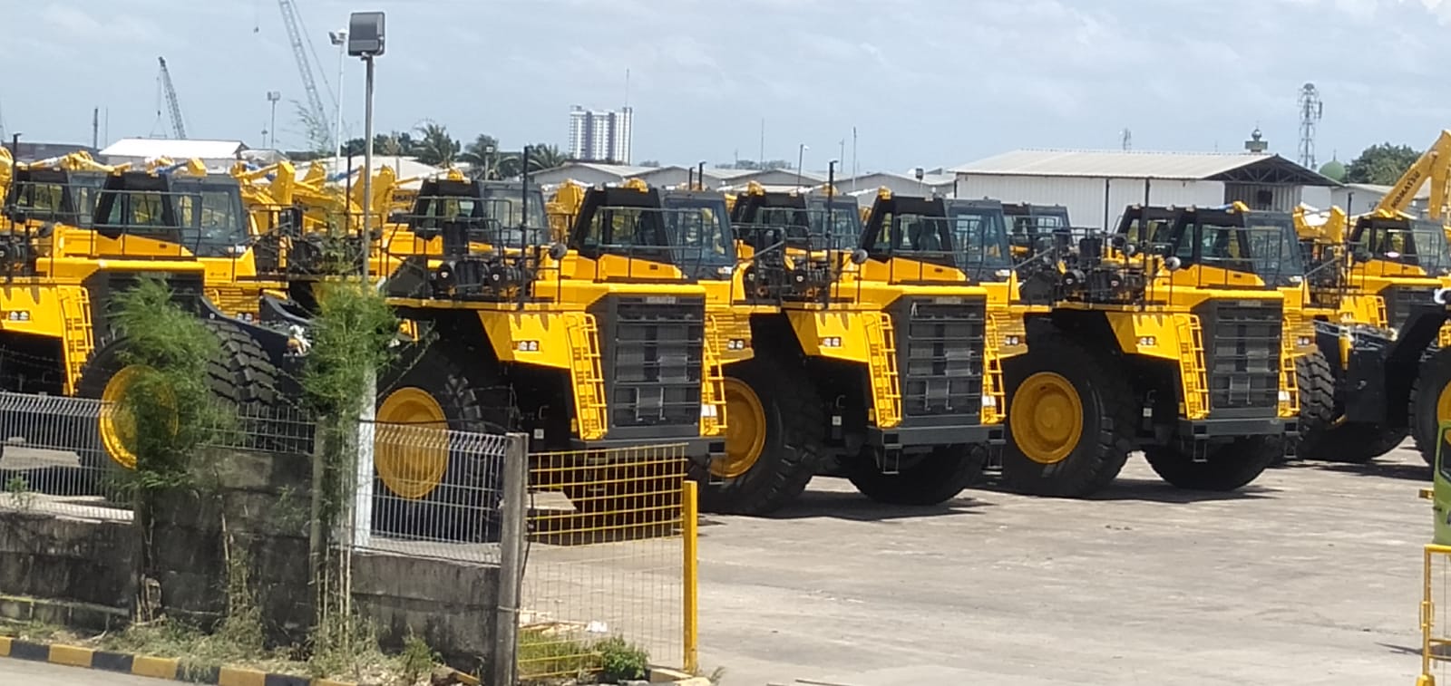 Pengiriman Darat Cepat, Aman, dan Tepat Waktu